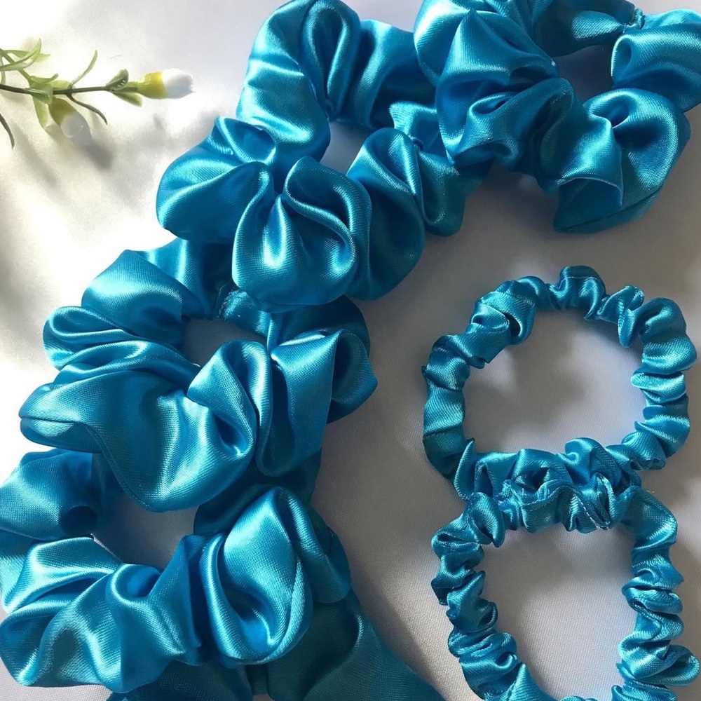 Blue Handmade Scrunchie - Picture 3 of 3